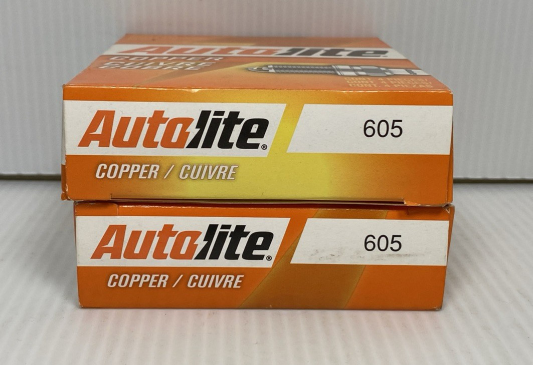 Lot of 8 Autolite Copper Spark Plugs #605