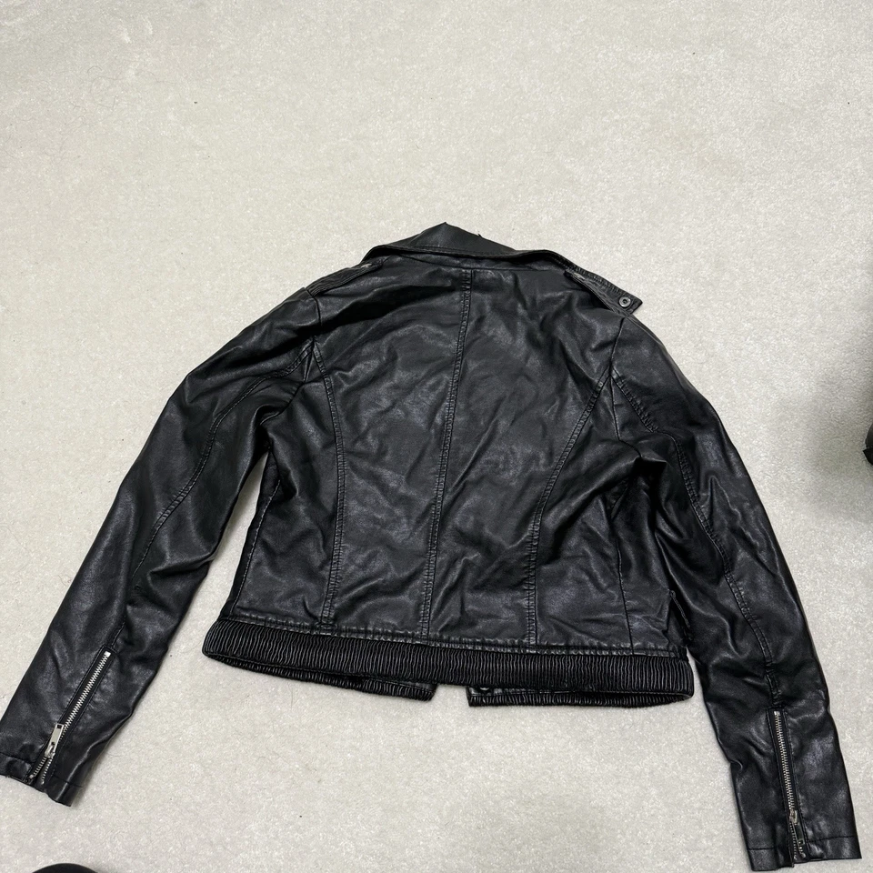 Chaqueta de cuero para mujer grande Foto 4 de 4