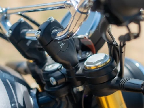 Fit For Royal Enfield Bear 650 Handlebar Risers Black - Picture 5 of 5
