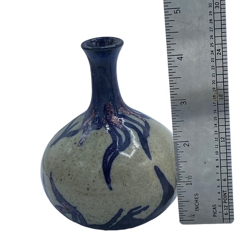 Vintage Mid-Century tropfenglasierte bauchige handgefertigte Kunstkeramik Vase 4,25" graublau - Bild 12 von 12