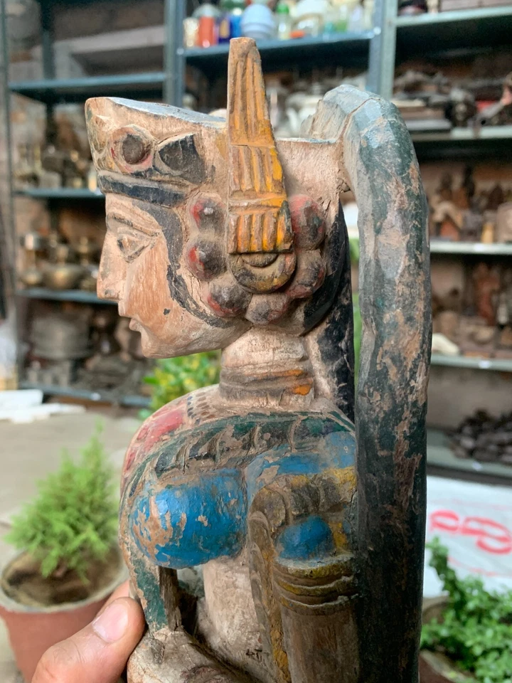 Antigua Estatua Antigua Rara Artesanal de Madera Señor Vishnu Arte Bali Tallada Estatuilla Foto 3 de 4