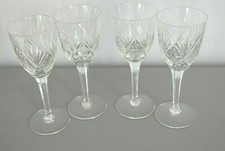 4 Verres à Vin Cristallerie