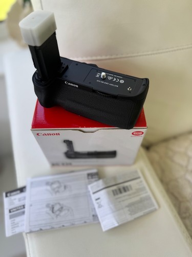 Canon Bg-e20 Battery Grip - Black (1485C001) - Photo 4/12