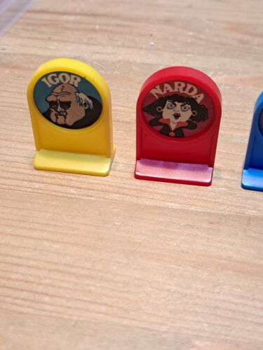 Creature Castle 1975 Whitman Game Replacement Parts Pieces 4 Tokens Vintage - Picture 3 of 4