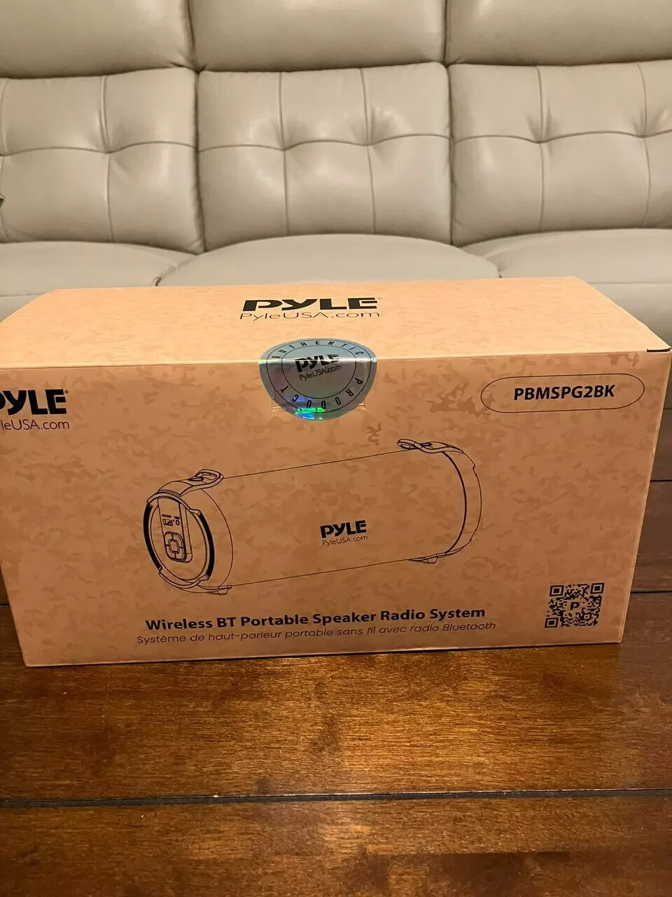 Pyle PBMSPG2BK Wireless & Portable Bluetooth BoomBox Speaker System W/FM Radio
