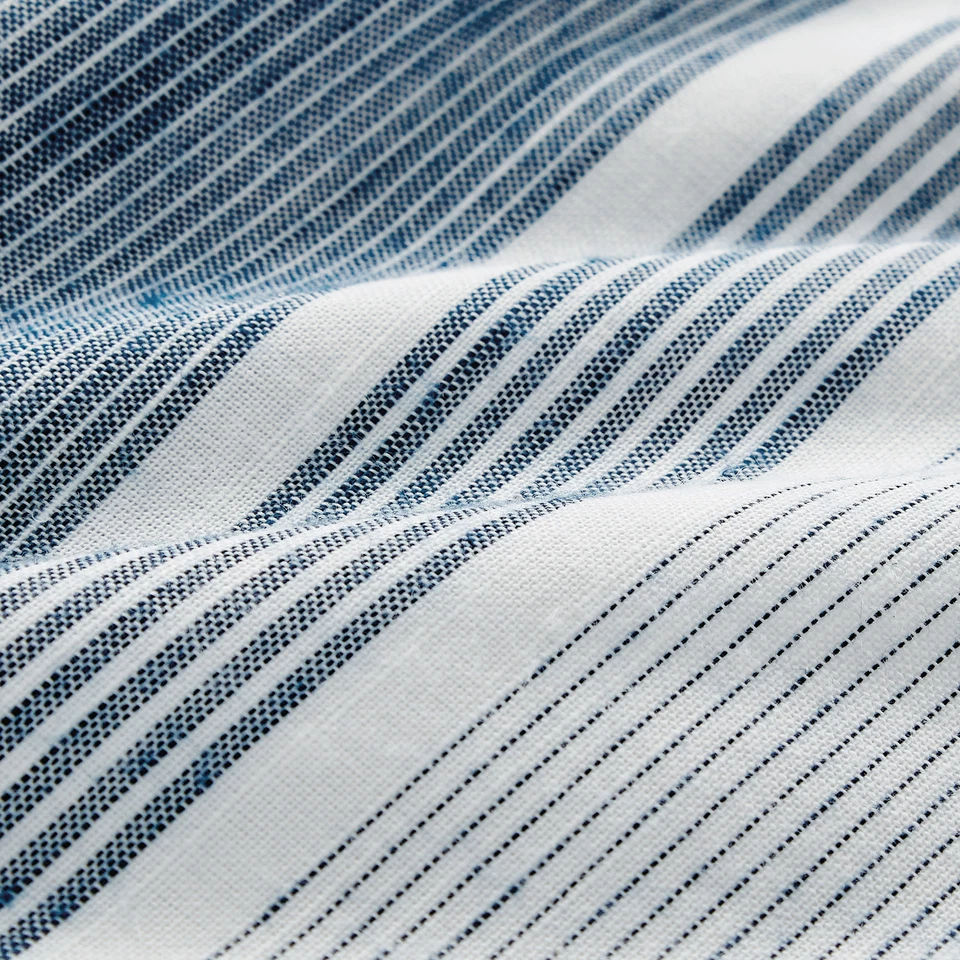 Juego de edredón de jacquard teñido de hilo moderno a rayas blanco marino de 7 piezas Foto 3 de 4