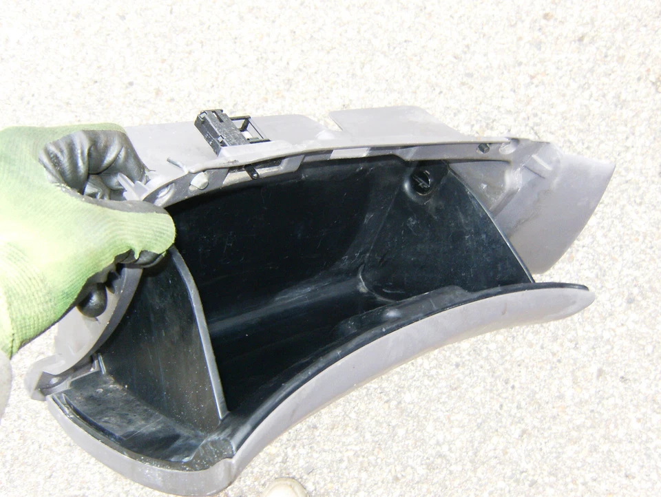 Caixa de luvas Toyota Celica GT/GTS 2000-2005 OEM cinza - Imagem 4 de 4