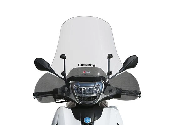 Cupolino Parabrezza Fumé 29x45 Cm Con Attacchi Per Piaggio Beverly 125 300 350 2020 - 2