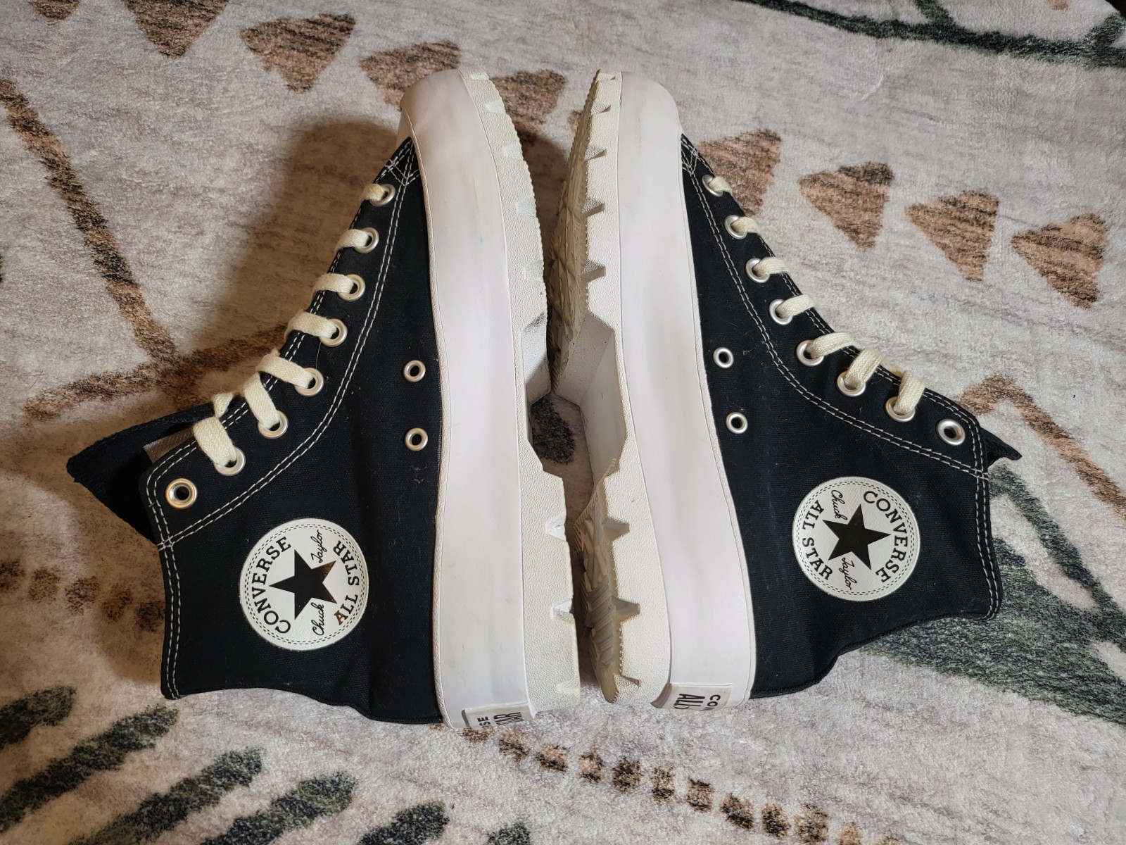 Converse Chuck Taylor All Star Women Size 9 Black High-Top Chunky Platform Shoes thumbnail 6