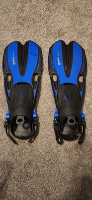 Mares Volo One Scuba Diving Fins Size 6.5-10 Black & Blue, Adjustable Strap