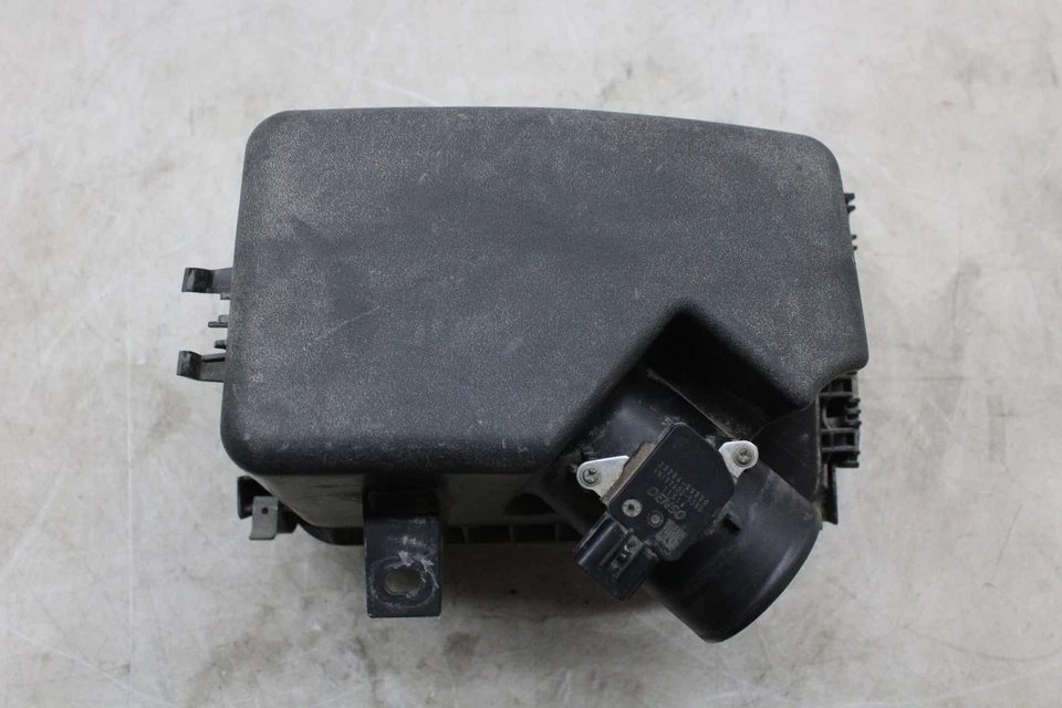 2016 SCION IM AIR INTAKE CLEANER BOX 17701-21110 OEM 16 17 18 - Image 3 of 4