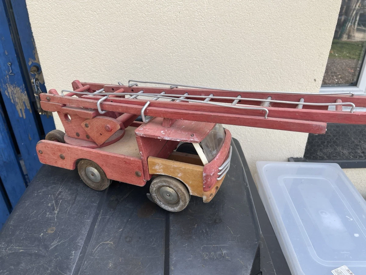 Ancien Camion En Bois Jouet Dejou - Berliet - Collection 1950 - Très Bon état