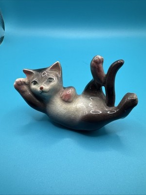 Vintage Playful Cat with Green Eyes Salt Shaker Made In Japan
