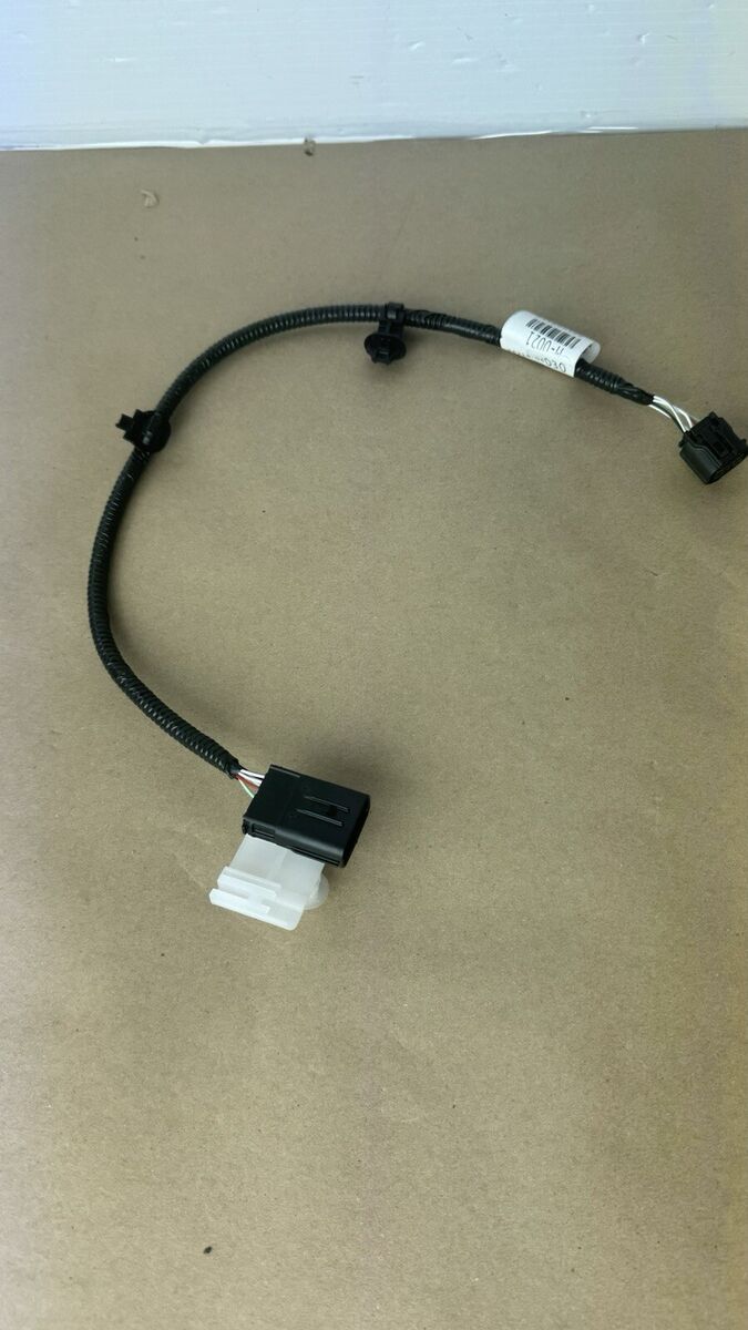 20-21 Toyota Tacoma Front Wire Millimeter Wave Radar Sensor 20-21 Toyota Tacoma Front Wire Millimeter Wave Radar Sensor