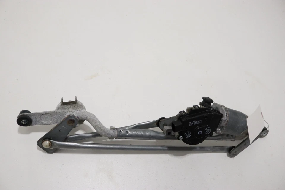 2017 - 2020 BUICK ENVISION WINDSHIELD WIPER TRANSMISSION LINKAGE WITH MOTOR OEM - Image 3 of 4