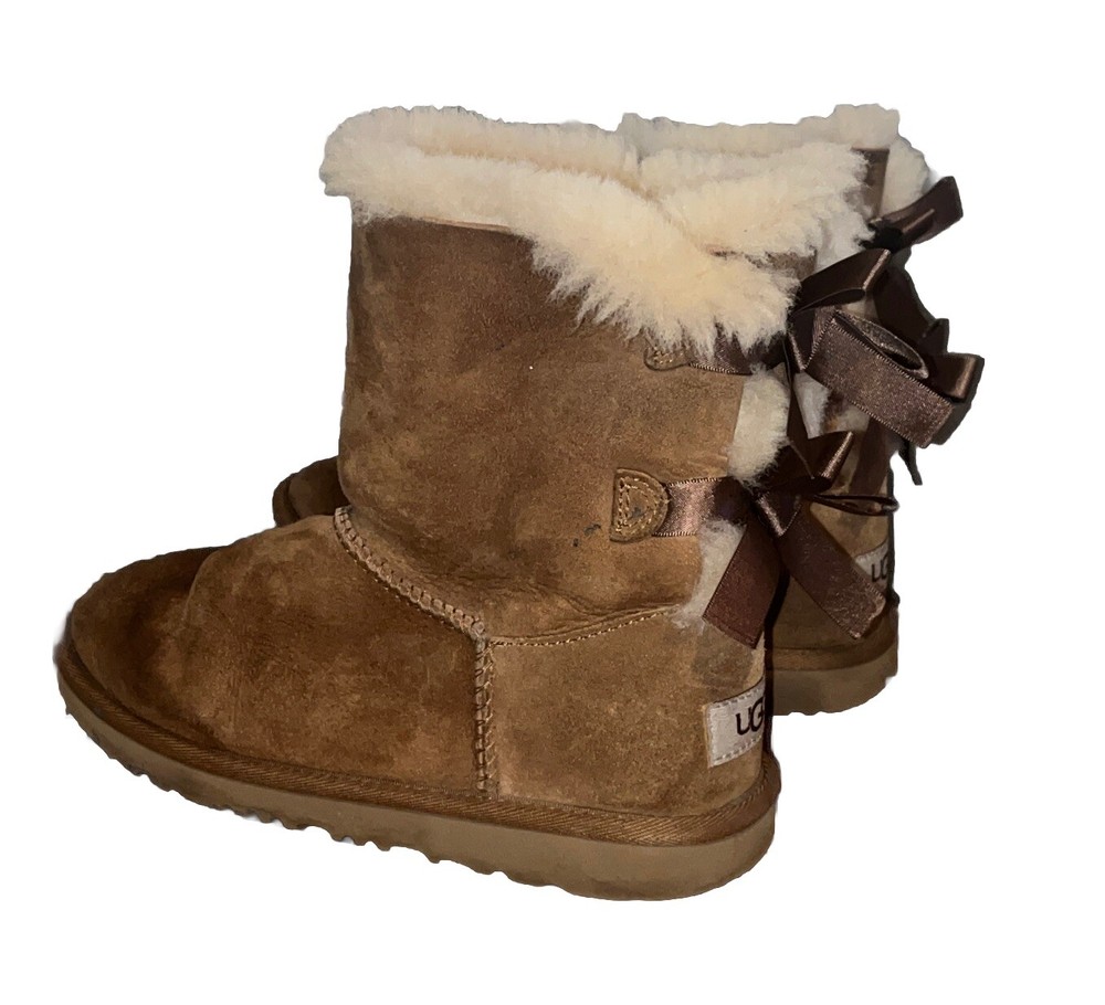 UGG GIRLS WOMENS BOOTS 4 BROWN ORIGINAL GENTLY WORN SLIPPER BOOTS
