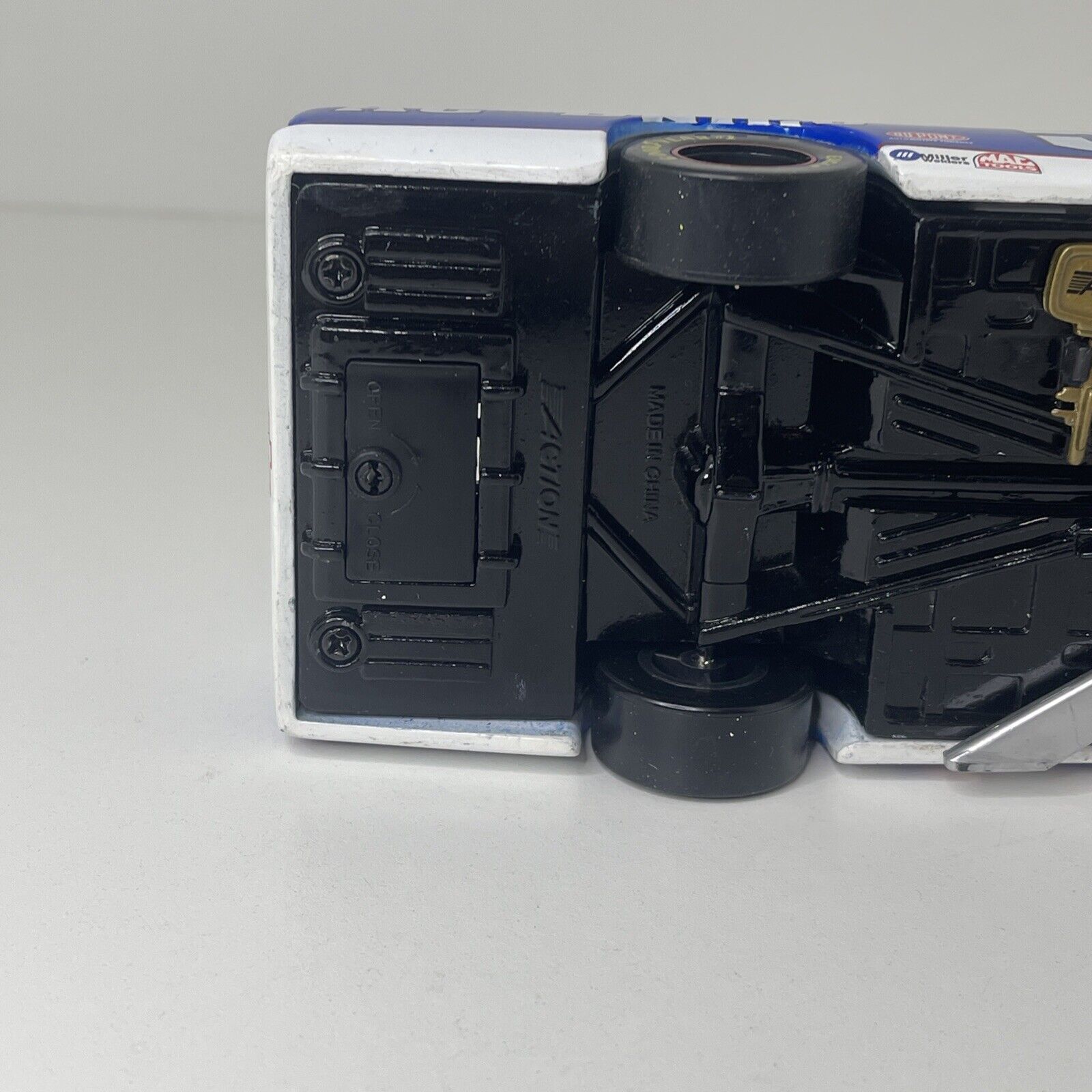 Picture 11 of 14