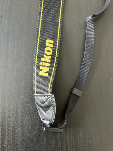 Genuine Nikon Camera Strap Retro Vintage 1980s - Black And Yellow - Picture 3 of 6