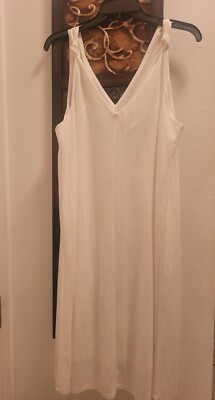 Ladies casual white shift dress by Babeau (Size M)