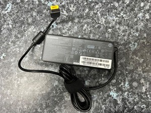 Lenovo Thinkpad 90W Netzteil Slim Square Tip 20V 4,5A Laptop Dock Ladegerät