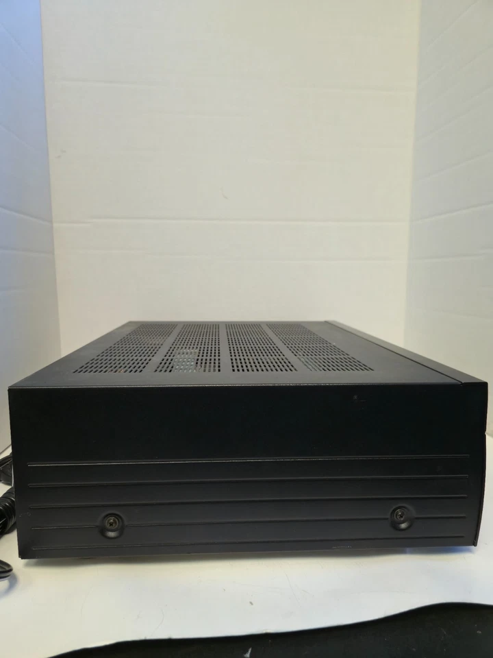 Yamaha Stereo Reciever RX-V590 - No Remote - Image 3 of 4