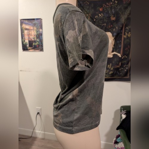 Alternative Camo Green Women's Top Size Large - Picture 6 of 8