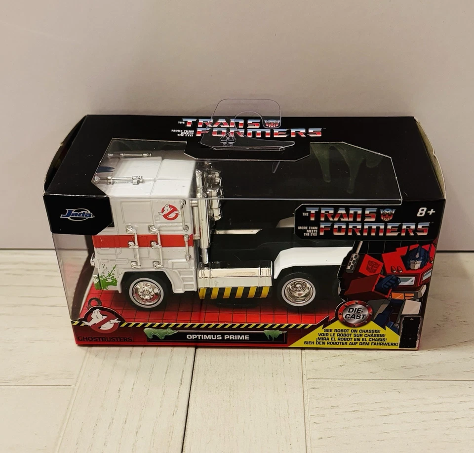Jada 1:32 Hollywood Rides Transformers Optimus Prime, Ecto-1, Jazz Porsche 935 - Image 2 of 4