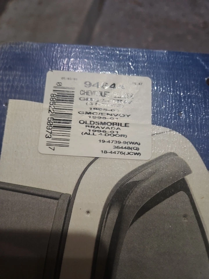 AVS 94644 4 piezas Visera de ventilación de ventana Chevrolet 95-01 Oldsmobile, GMC De colección Nuevo de Lote Antiguo Hecho en EE. UU. Foto 2 de 4