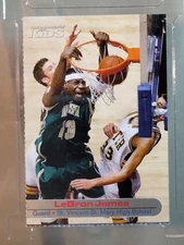 LeBRON JAMES 2003 Sports Illustrated For Kids Rookie Card #264 (WCG GEM-MT 10)