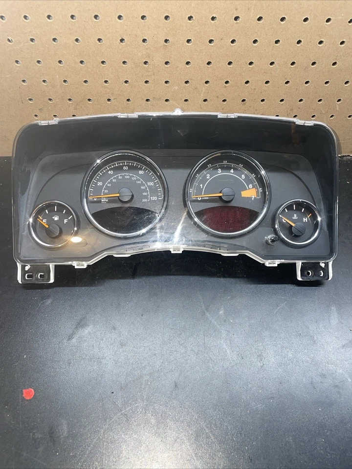 Cuadro de instrumentos velocímetro Jeep Compass/Patriot 2015 2016 2017 888.175 millas Foto 2 de 4