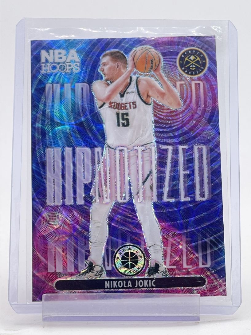 NIKOLA JOKIC 2023-24 NBA HOOPS PREMIUM STOCK HIPNOTIZED SSP #1 Q5519