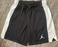 2 Nike Jordan Basketball Shorts, Gr.S