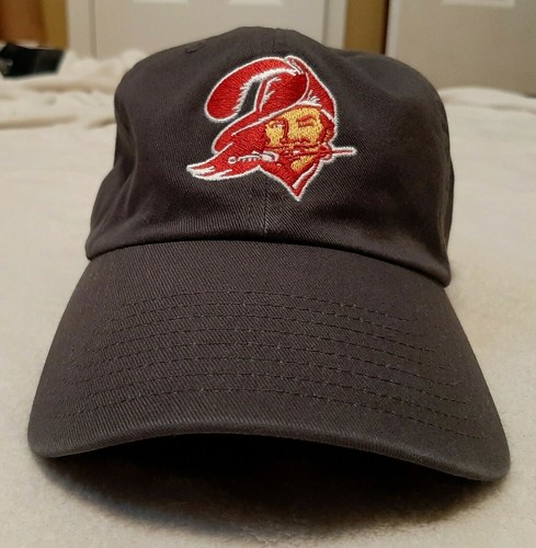 FAN FAVORITE TAMPA BAY BUCCANEERS BUCCO 