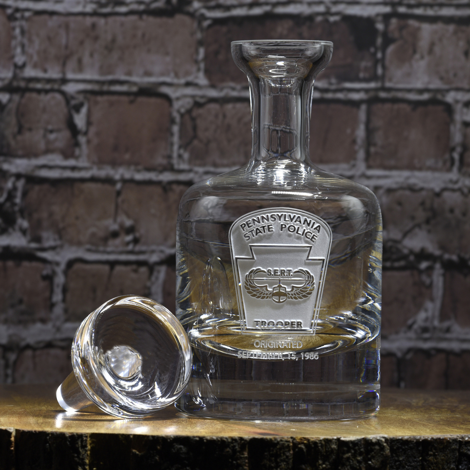 Personalized Whiskey Decanter with Custom Logo Engraving for Scotch & Bourbon