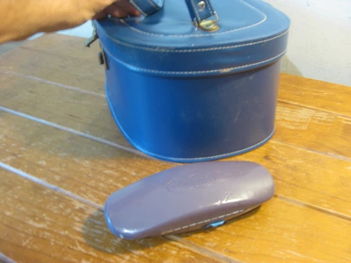 Vintage Australian LISABETH Blue Beauty Case (1960s) Made Sydney - Picture 4 of 14