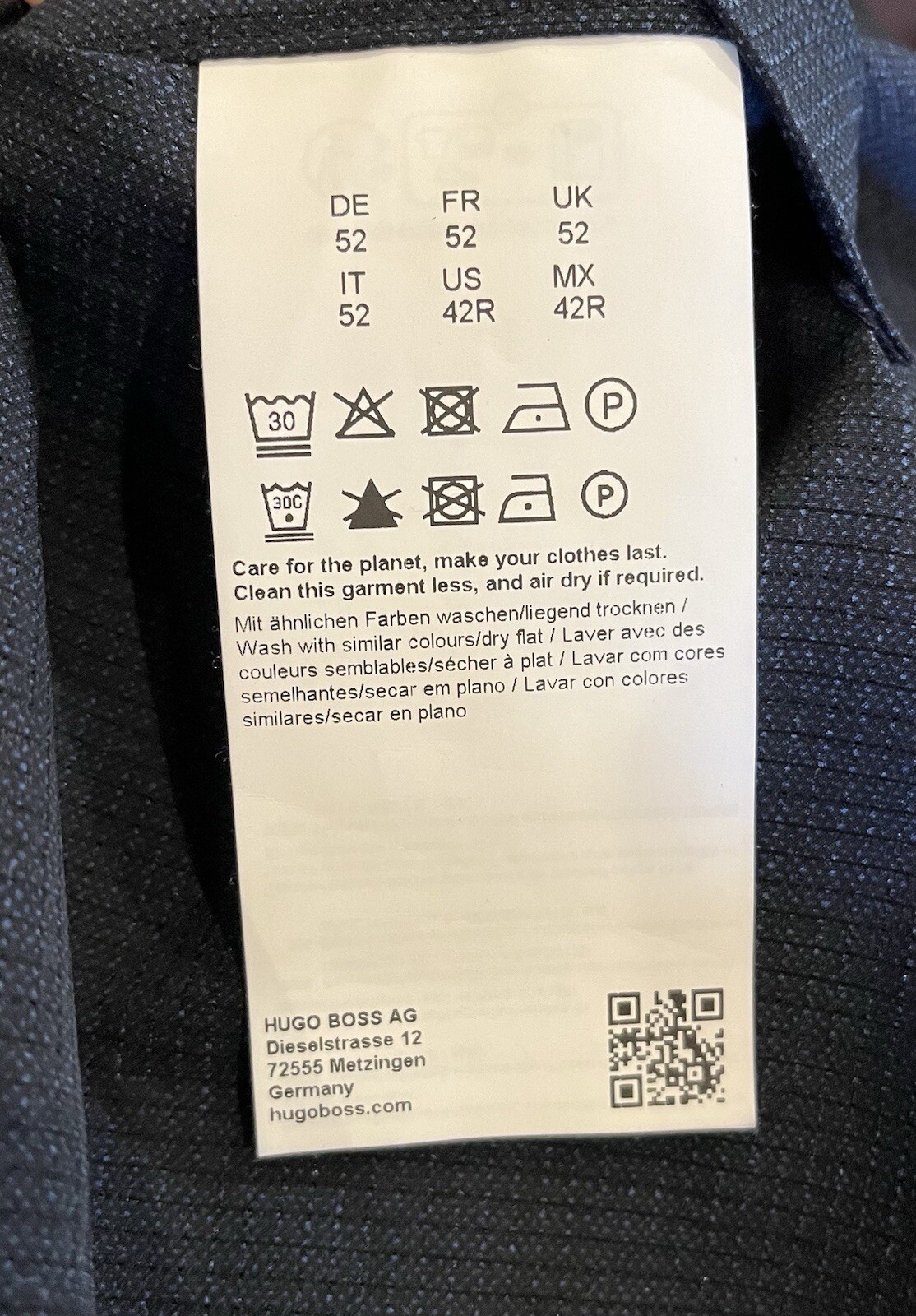 BOSS Performance Airweight Packable Zippered Jack… - image 5