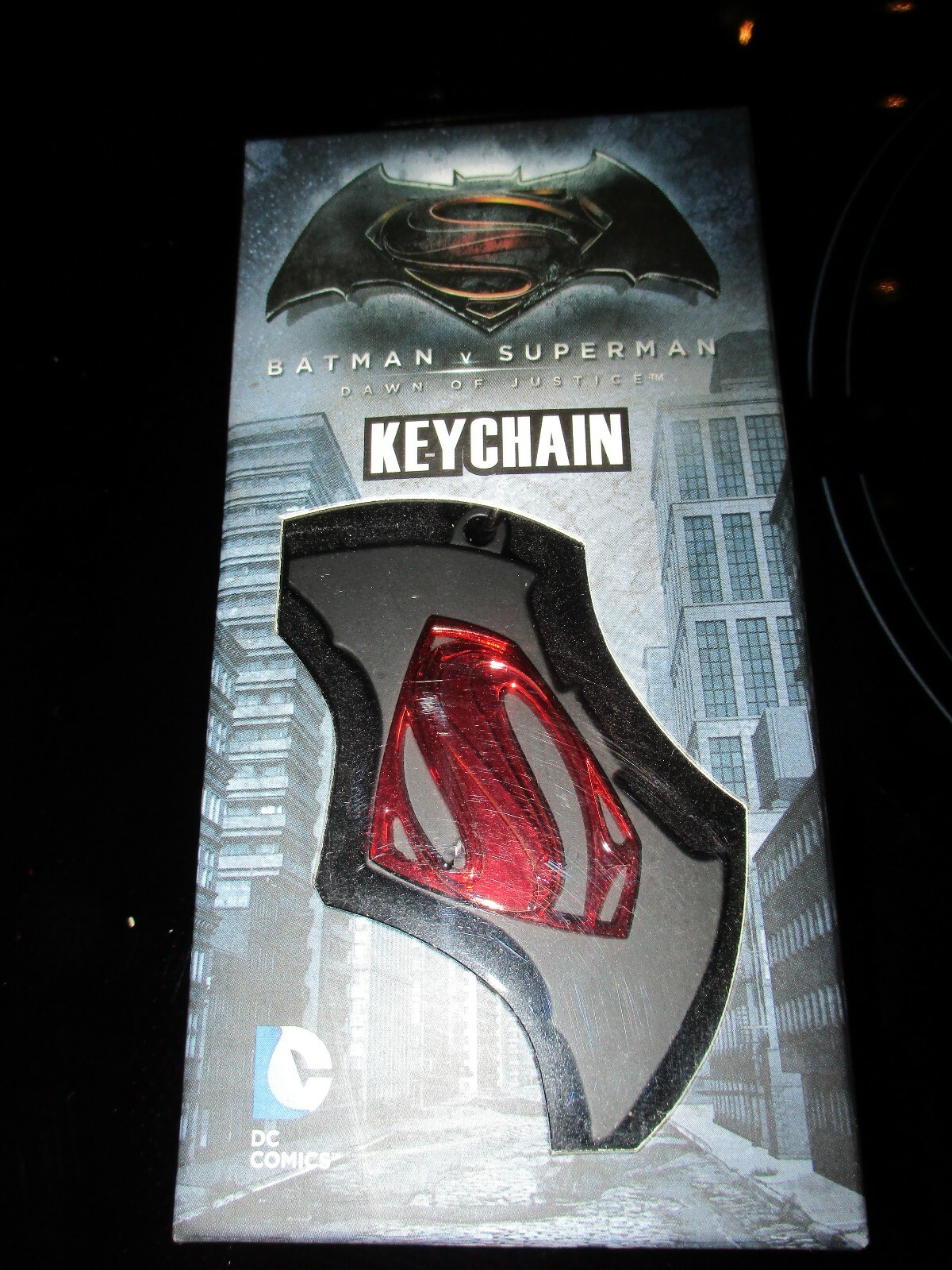 SUPERMAN LOGO METAL KEYRING BATMAN VS SUPERMAN DAWN OF JUSTICE BRAND NEW
