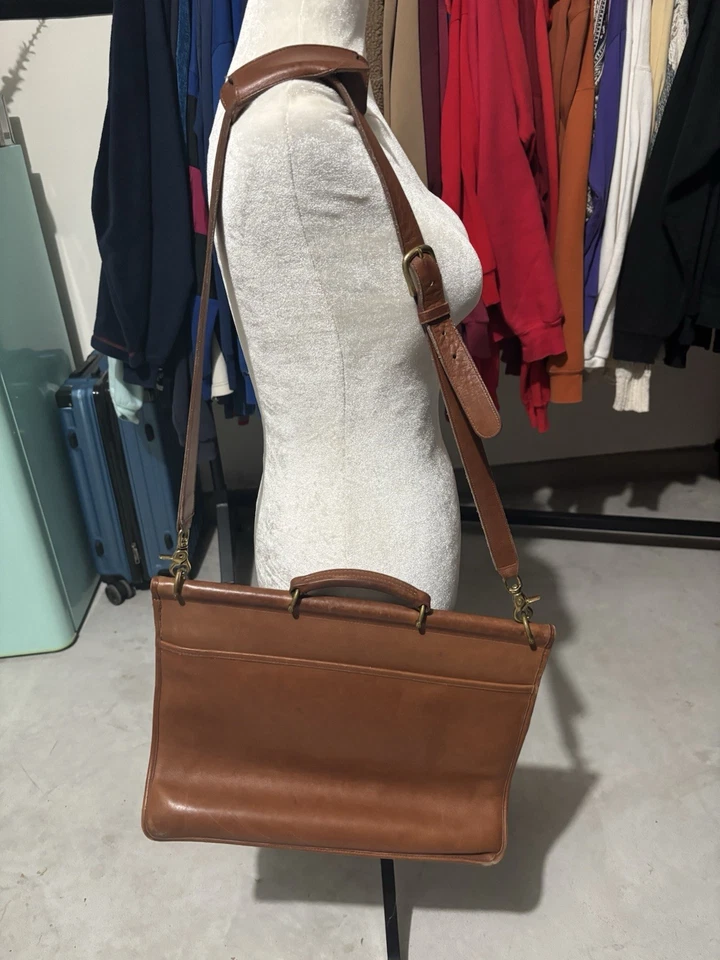COACH Maletín de Cuero Vintage Mensajero Bronceado Británico Bolso para Laptop con Correa EE. UU. Foto 4 de 4