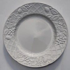 Mikasa English Countryside DP900 Chop Plate / Platter, 12-1/2" diam, EXC COND