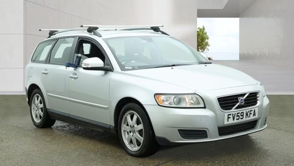 2009 VOLVO V50 2.0D S Powershift Estate - MOT APRIL 2027 - Free Delivery! -