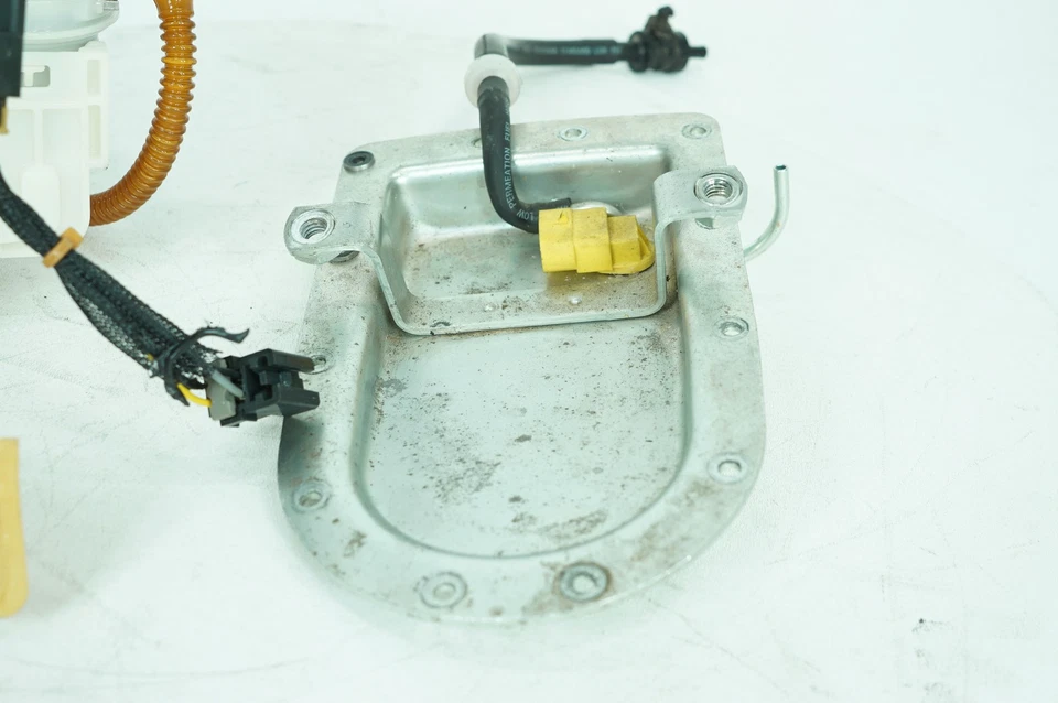 11 Harley Dyna FXDC Super Glide Custom OEM Fuel Pump Gas Gasoline Petrol Sending - Imagem 3 de 4