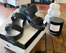 Capelli New York Sandals Womens SIZE 8 NEW WITH BOX! SUPER CUTE 🧡