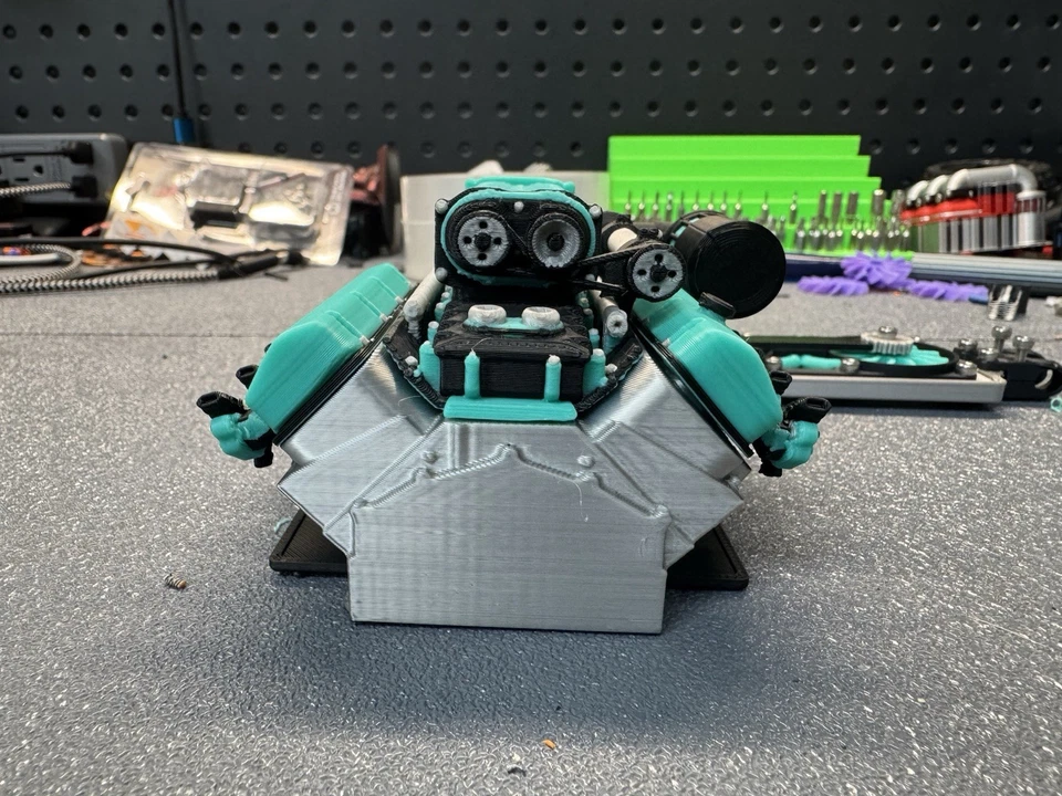 Vanquish H10 Optic Kights Customs Engine with custom radiator Teal - Image 4 of 4