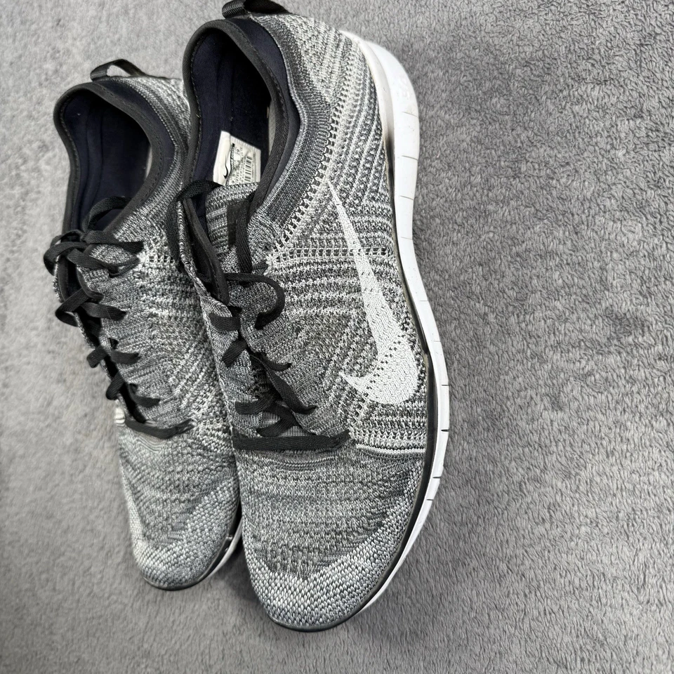 Кроссовки беговые Nike Free TR Flyknit 718785-001 черные Oreo белые женские (размер 12 - Изображение 4 из 4