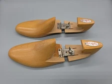 Botticelli Wooden Shoe Trees Size 11C – Adjustable Keeper Stretcher Shoe Shaper