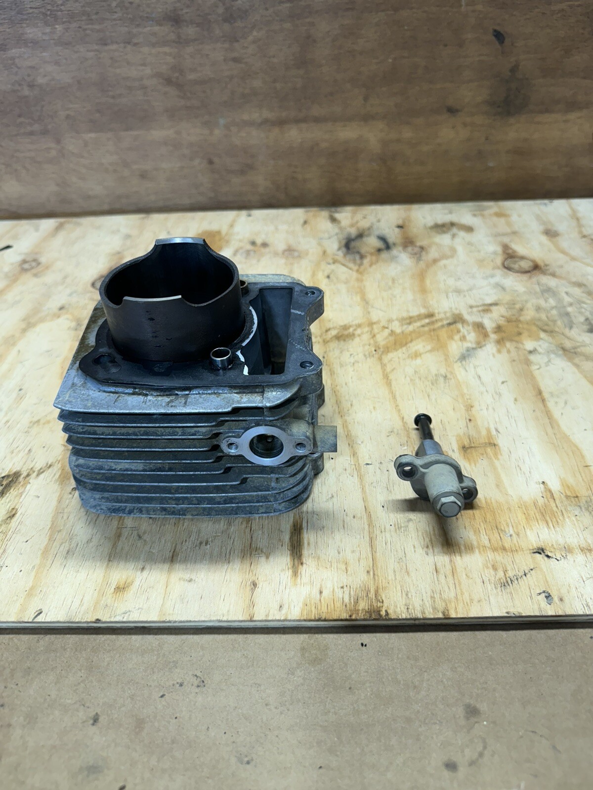Picture 1 of 6
