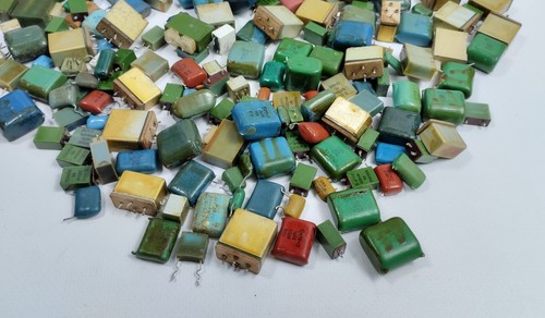 Lot of 230 pcs Vintage Assorted Capacitors Used Capacitors №1 - 第 5/13 張圖片