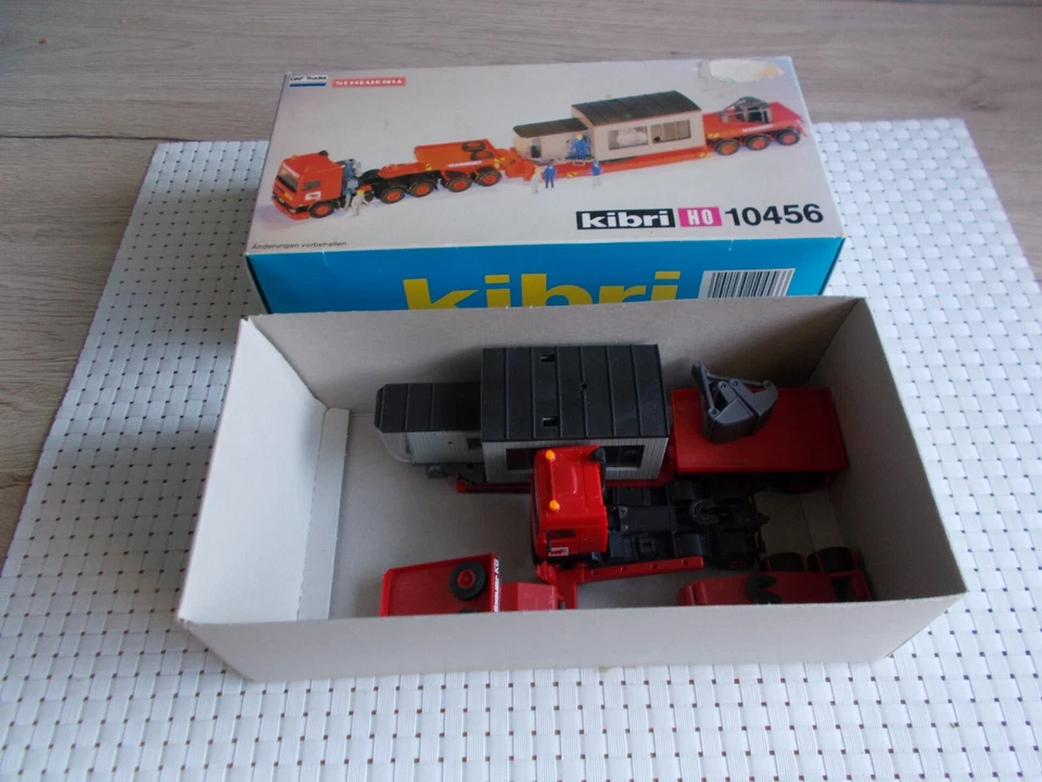 Kibri 10456 H0 gebaut DAF Tieflader - Bild 2 von 2