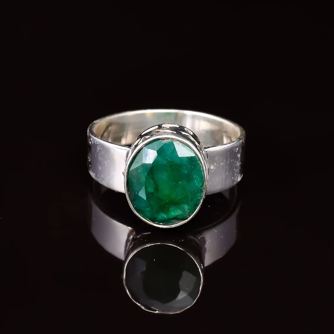 Natural Emerald Gemstone 925 Sterling Silver Handmade Crystal Ring