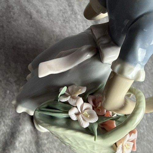Vintage Lladro Figurine Mirth in the Country /Country Lass with Dog #4920 No Box - Picture 9 of 13